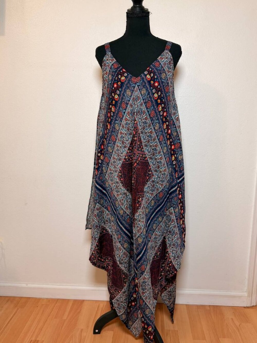 Studio JPR Navy Red Scarf Print Maxi Dress Handkerchief Hem V Neck Boho 70s